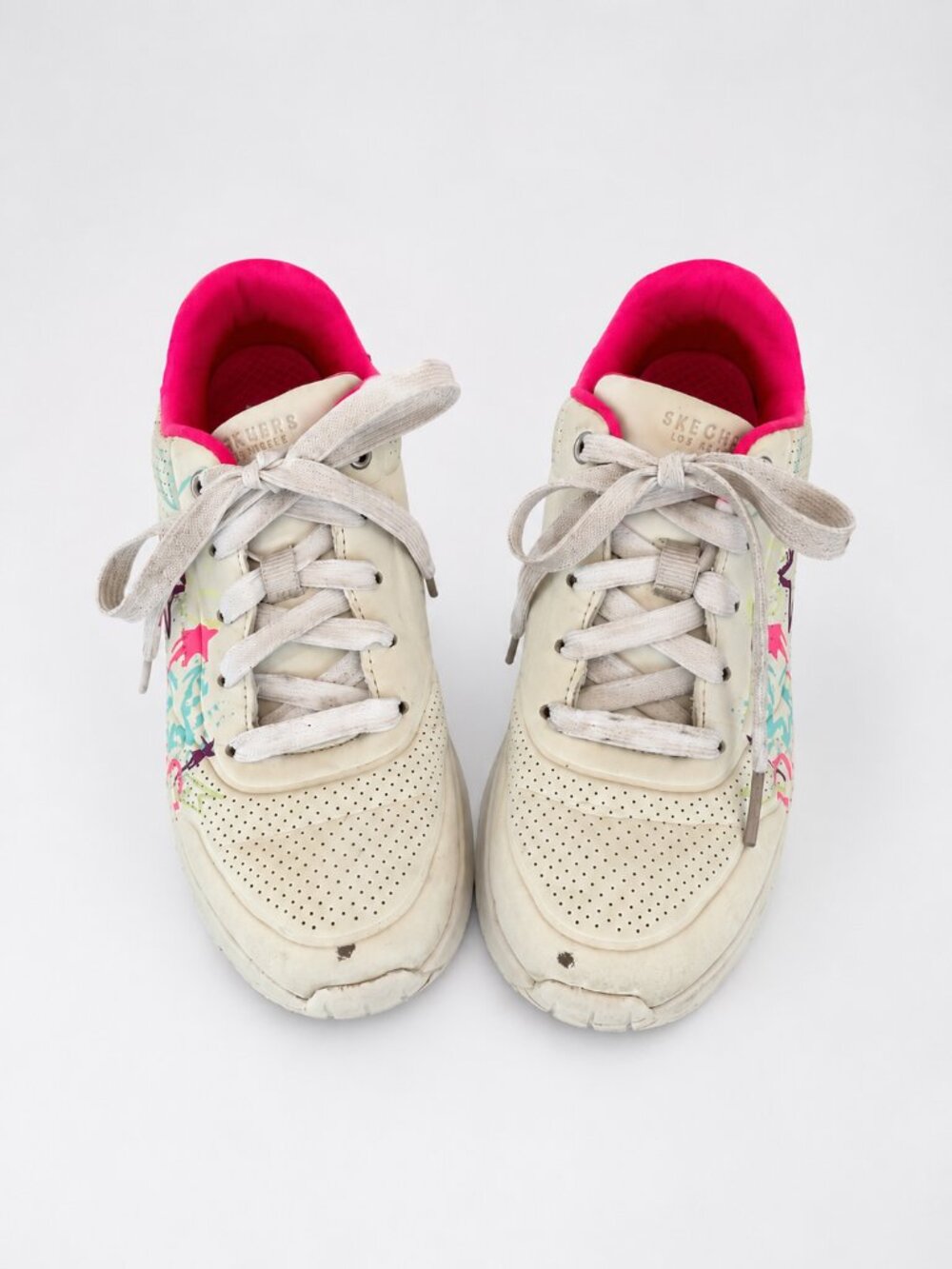 Skechers Los Angeles Air-Cooled Memory Foam Graffiti Sneakers Girls Size 2